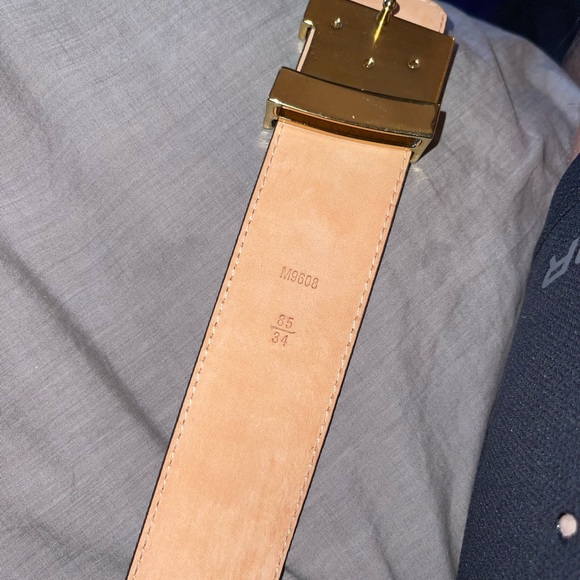 Brand new Louis Vuitton belt i got wrong size - Picture 3 of 7
